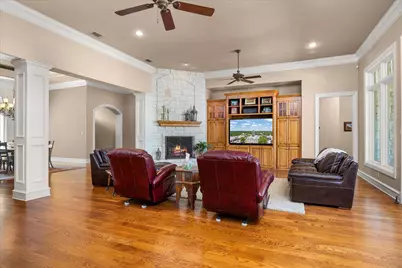 1206 E Baja Court, Granbury, TX 76048 - Photo 3