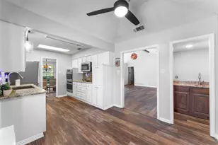 549 Bayberry Ln, DeSoto, TX 75115 - Photo 5