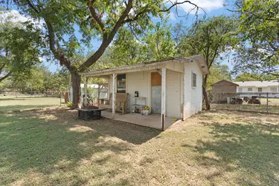 805 Marengo Street, Cleburne, TX 76033 - Photo 25