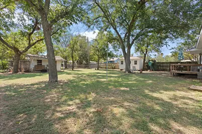 805 Marengo Street, Cleburne, TX 76033 - Photo 27