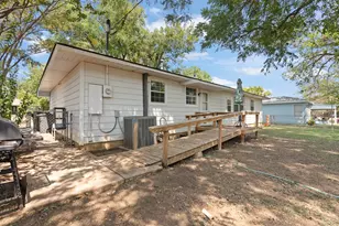805 Marengo St, Cleburne, TX 76033 - Photo 21