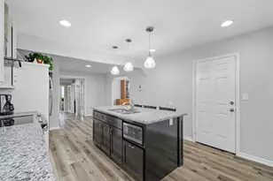 3730 Texas Dr, Dallas, TX 75211 - Photo 11