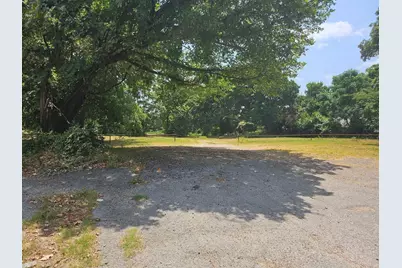 1620 Oak Knoll Drive, Haltom City, TX 76117 - Photo 3