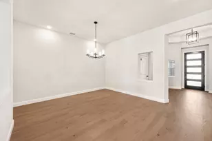 324 Bowrider Ln, Granbury, TX 76049 - Photo 9