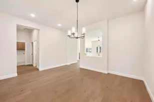 324 Bowrider Ln, Granbury, TX 76049 - Photo 11