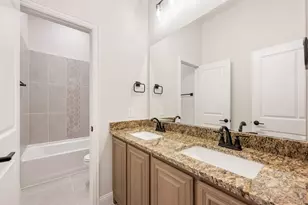 324 Bowrider Ln, Granbury, TX 76049 - Photo 15