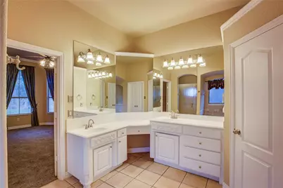 7909 Chapelwood Drive, North Richland Hills, TX 76182 - Photo 29