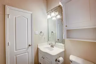 7909 Chapelwood Dr, North Richland Hills, TX 76182 - Photo 15