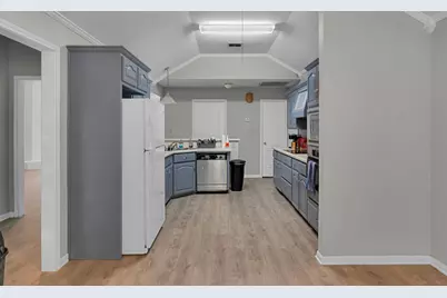 2618 S 2nd Street, Waco, TX 76706 - Photo 9