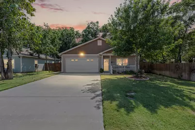 108 E Mlk Street, Maypearl, TX 76064 - Photo 1