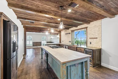 7632 Tallow Drive, Irving, TX 75063 - Photo 9