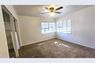 2621 N Locust Street, Denton, TX 76209 - Photo 17