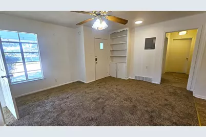 2621 N Locust Street, Denton, TX 76209 - Photo 7