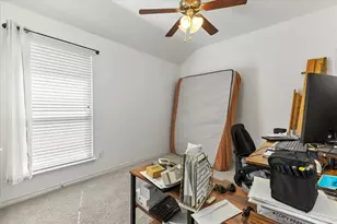 4706 Lakeway Dr, Garland, TX 75043 - Photo 9