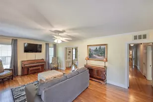 811 W Main St, Olney, TX 76374 - Photo 5