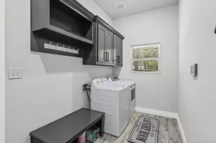 204 W 5th St, Springtown, TX 76082 - Photo 11