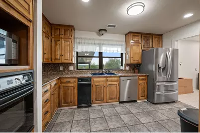 10902 Clear Creek Road W, Sanger, TX 76266 - Photo 29