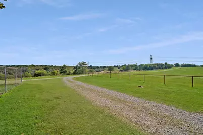 10902 Clear Creek Road W, Sanger, TX 76266 - Photo 11