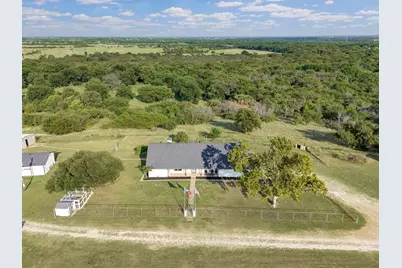 10902 Clear Creek Road W, Sanger, TX 76266 - Photo 17