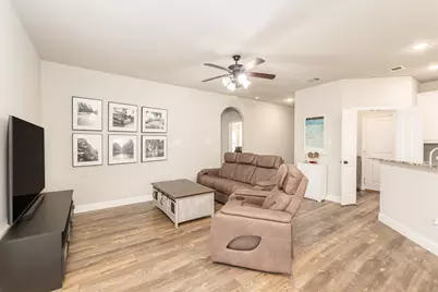 627 Redwood Drive, Greenville, TX 75402 - Photo 17