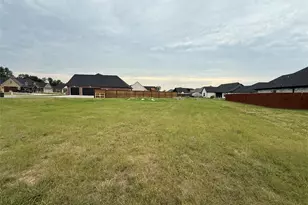 2127 Heath St, Sulphur Springs, TX 75482 - Photo 1