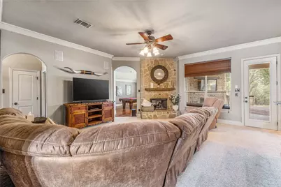 299 Ridgeoak Court S, Weatherford, TX 76087 - Photo 9