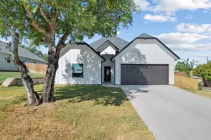 130 Lakewood Dr, Weatherford, TX 76087 - Photo 3