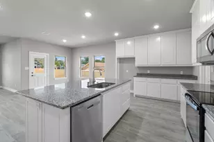 130 Lakewood Dr, Weatherford, TX 76087 - Photo 9