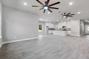 130 Lakewood Dr, Weatherford, TX 76087 - Photo 13