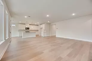 529 Marcus Ln, Crowley, TX 76036 - Photo 9