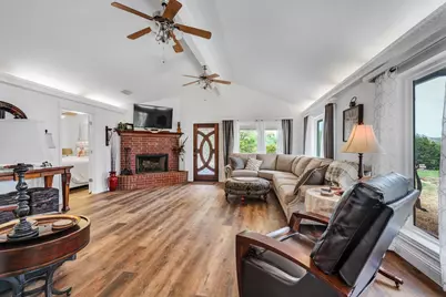 1111 Brazos Drive, Mineral Wells, TX 76067 - Photo 7