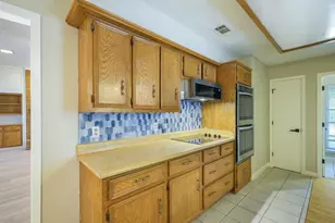 900 E Berkeley Dr, Richardson, TX 75081 - Photo 13