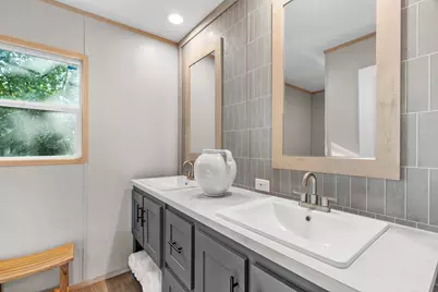 1121 Pawnee Trail, Granbury, TX 76048 - Photo 17