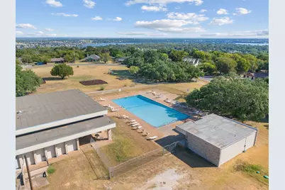 1121 Pawnee Trail, Granbury, TX 76048 - Photo 31