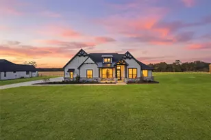 189 RIO RANCHO Dr, Decatur, TX 76234 - Photo 1