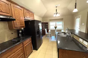 1628 Potomac Dr, Burleson, TX 76028 - Photo 13