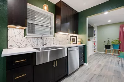 806 S Colonial Drive, Cleburne, TX 76033 - Photo 13