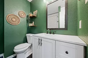 806 S Colonial Dr, Cleburne, TX 76033 - Photo 17