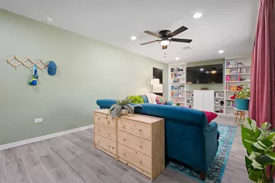 806 S Colonial Drive, Cleburne, TX 76033 - Photo 5