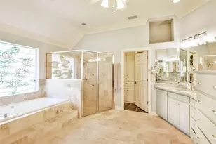 2208 Waters Edge Dr, Granbury, TX 76048 - Photo 19