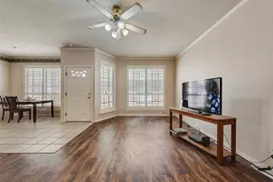 1230 Woodland Park Dr, Hurst, TX 76053 - Photo 7