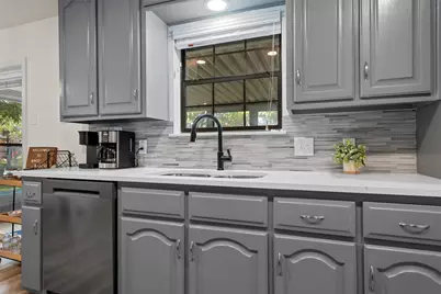 137 Bonham Drive, Hewitt, TX 76643 - Photo 15