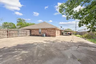 905 Black Diamond Cir, Hewitt, TX 76643 - Photo 27