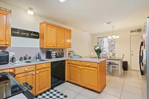 905 Black Diamond Cir, Hewitt, TX 76643 - Photo 15