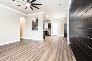 413 Henderson St, Bonham, TX 75418 - Photo 7