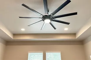 413 Henderson St, Bonham, TX 75418 - Photo 27