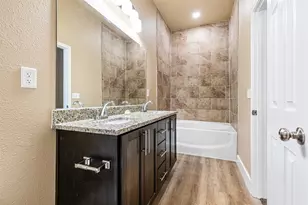 413 Henderson St, Bonham, TX 75418 - Photo 31