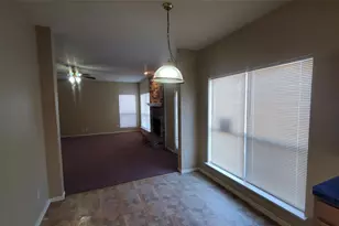 201 Poinsetta Ln, Cedar Hill, TX 75104 - Photo 7