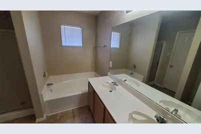 201 Poinsetta Lane, Cedar Hill, TX 75104 - Photo 11