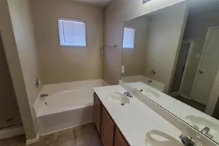 201 Poinsetta Ln, Cedar Hill, TX 75104 - Photo 11